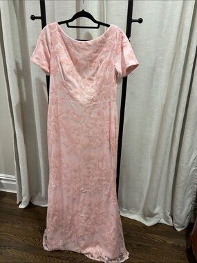 Elegant Blush Pink Sequin Embroidered Maxi Dress
